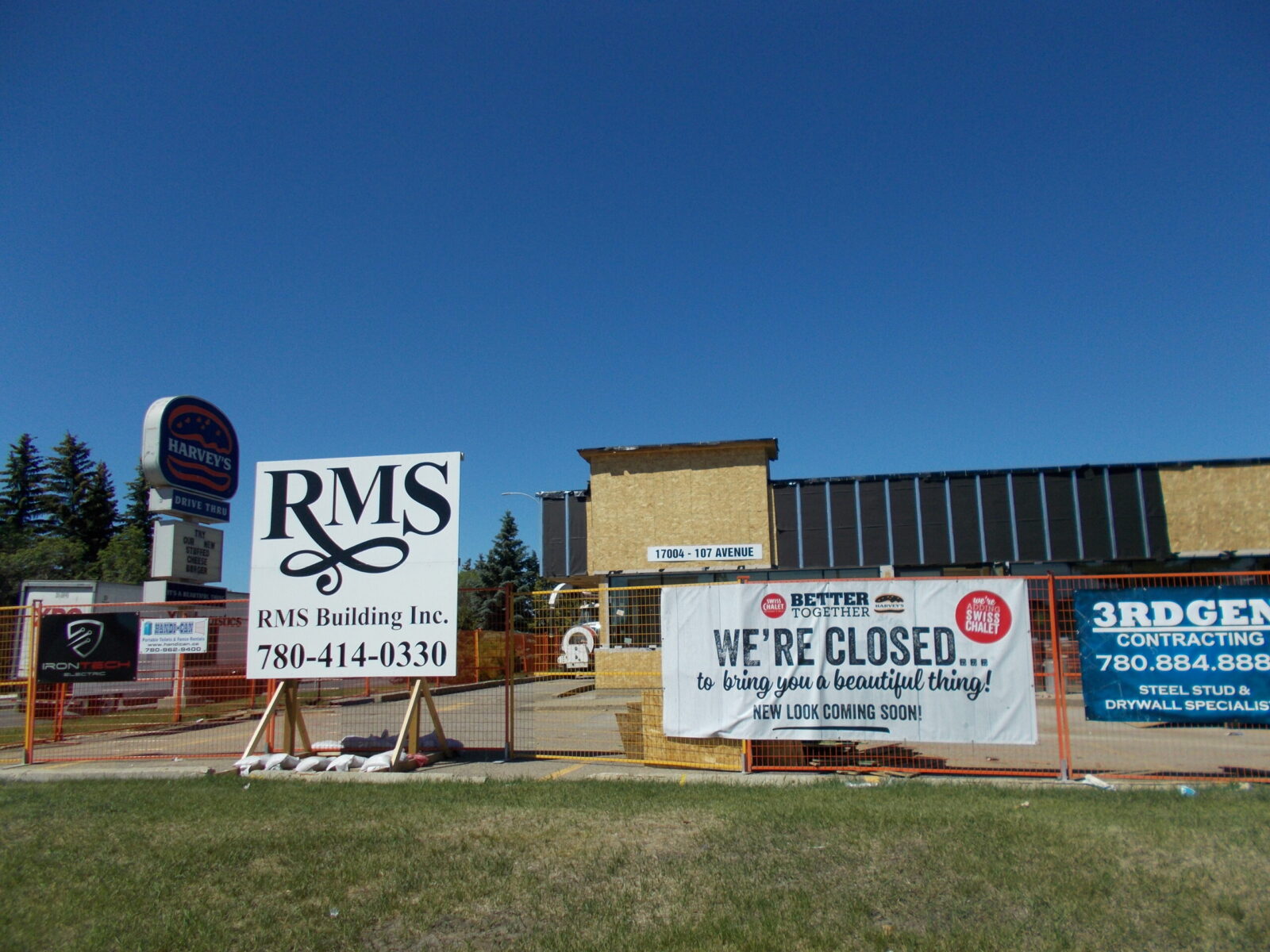 Harveys Swiss Chalet (3)