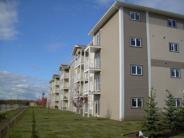 proj-royal_oaks_manor-4